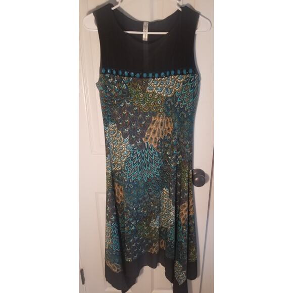 Women's Sleeveless Peacock Dress Size M Asymmetrical Bottom - Picture 1 of 7